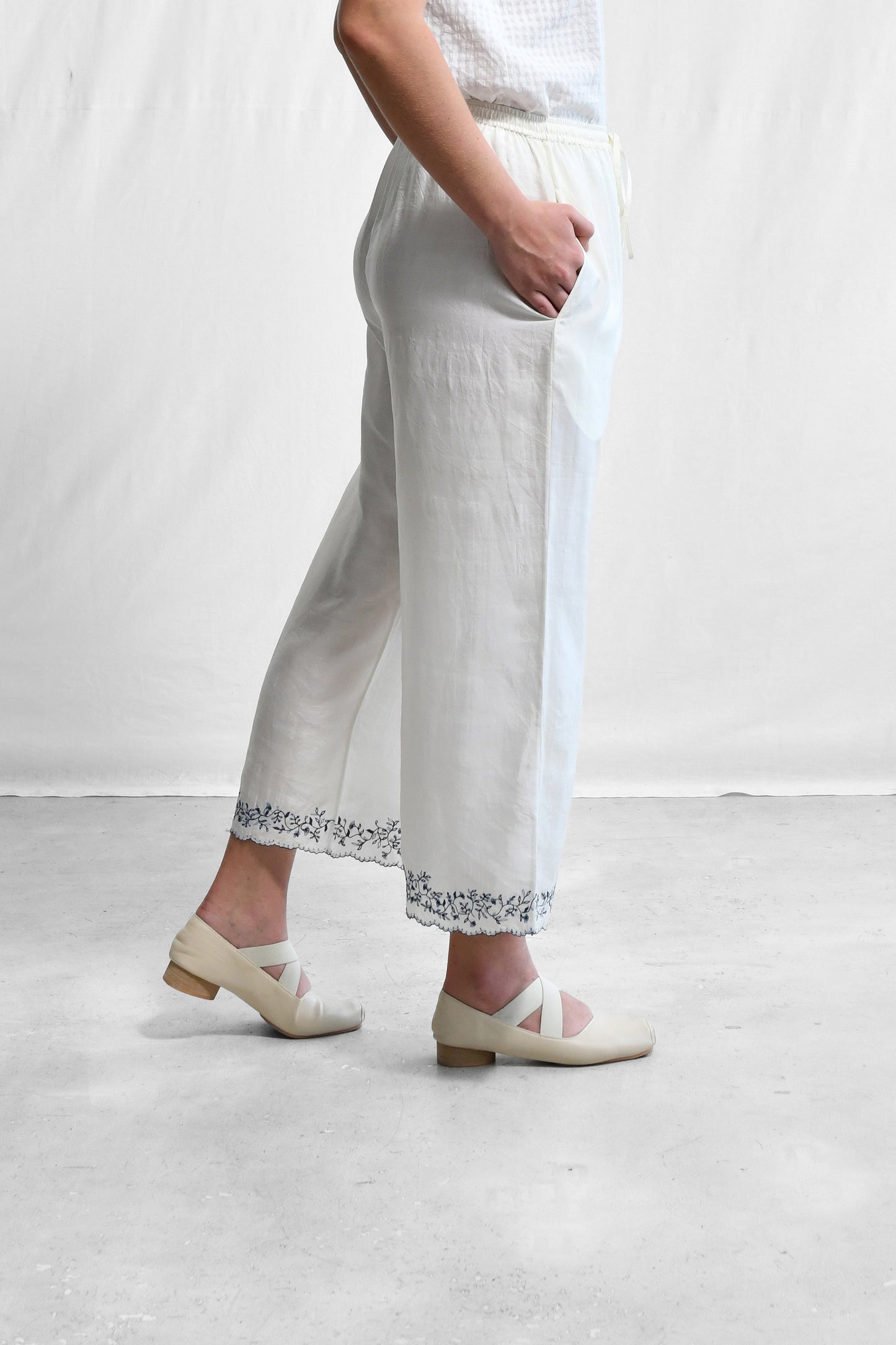 STRAIGHT PAJAMA_221/WH_SCALLOPED.A.EM/MING