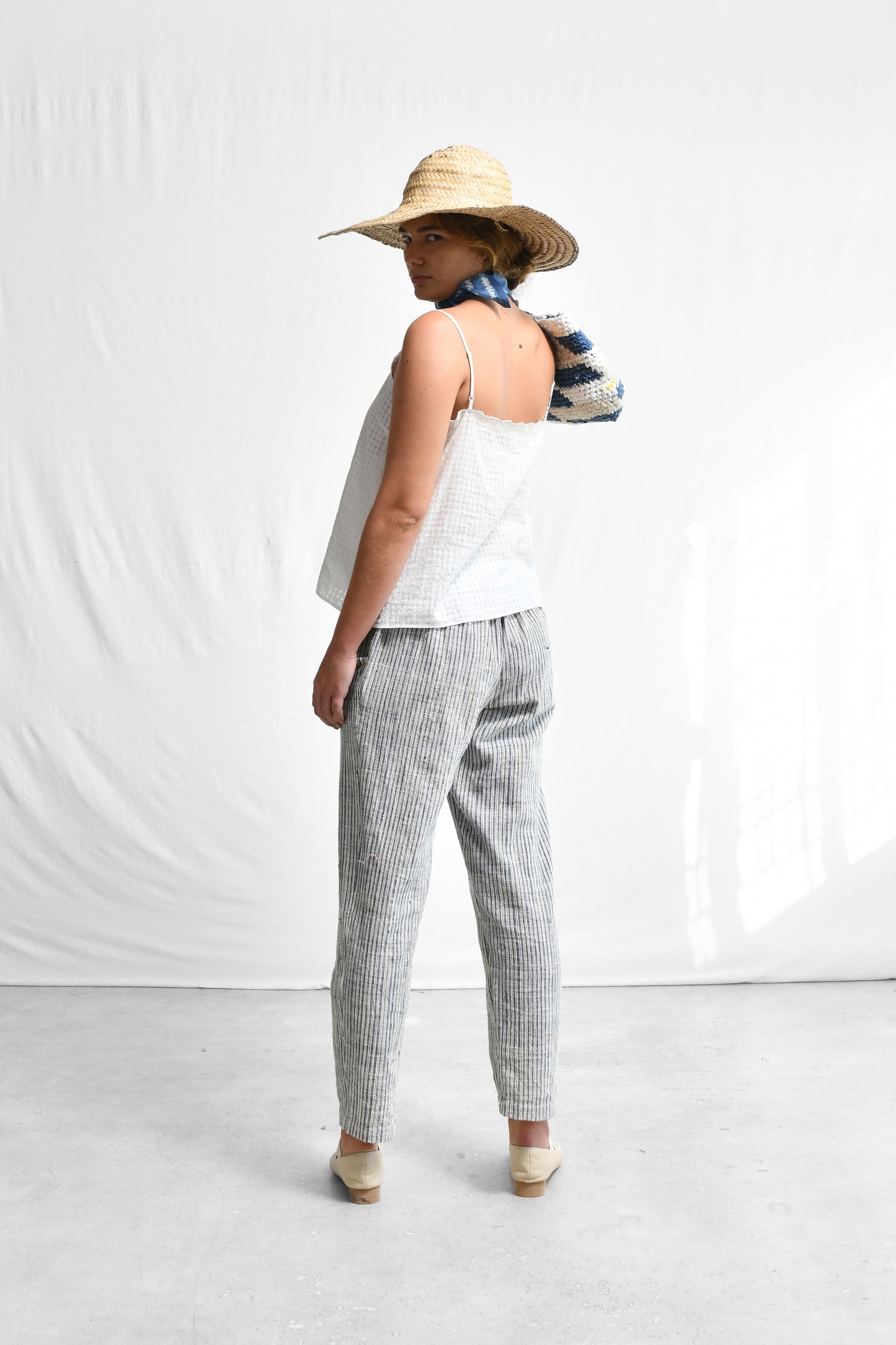 CAMISOLE_673/WH_SCALLOPED.M.EM