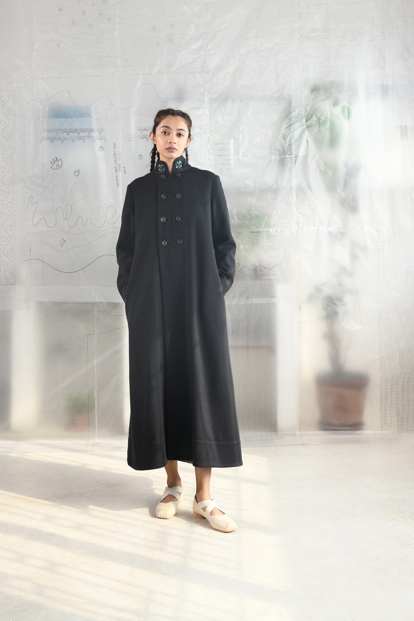 ANNIKA_618/A.EM/VRITTI