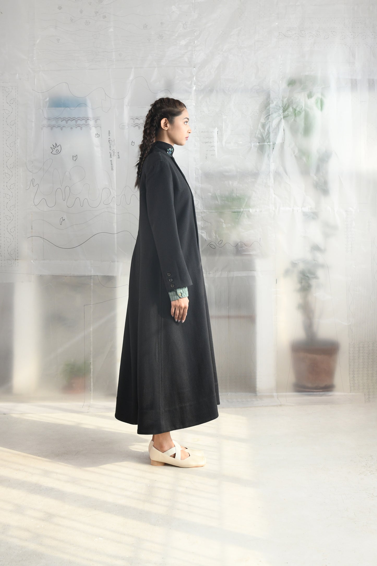 ANNIKA_618/A.EM/VRITTI